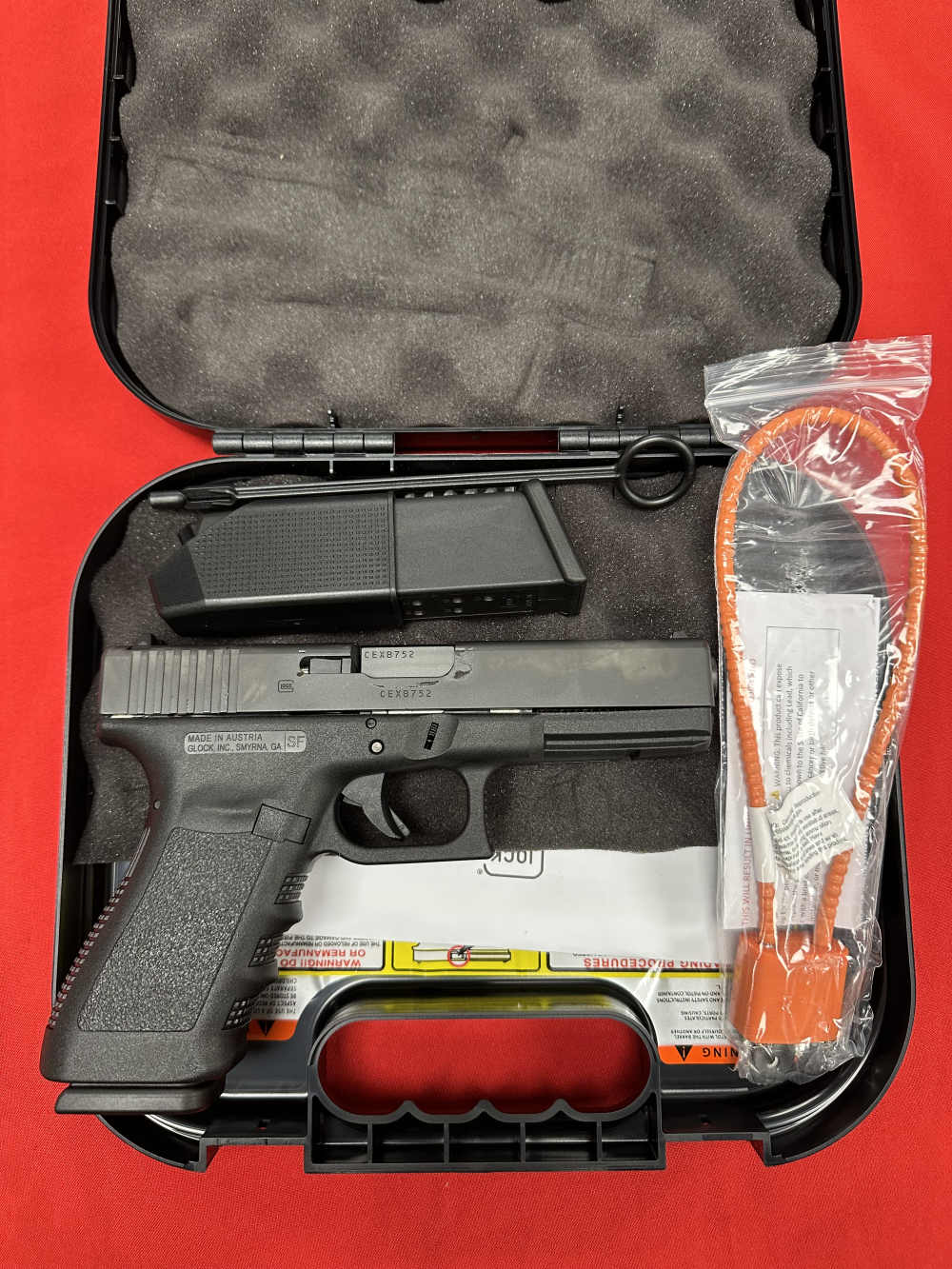 NEW Glock G21 SF .45acp (2) 13rd mags -img-2