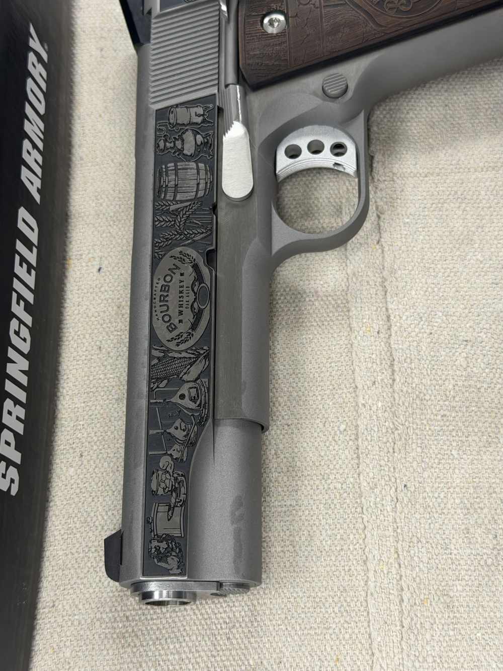 LIMITED EDITION Springfield Garrison 1911 .45acp Kentucky Bourbon -img-8
