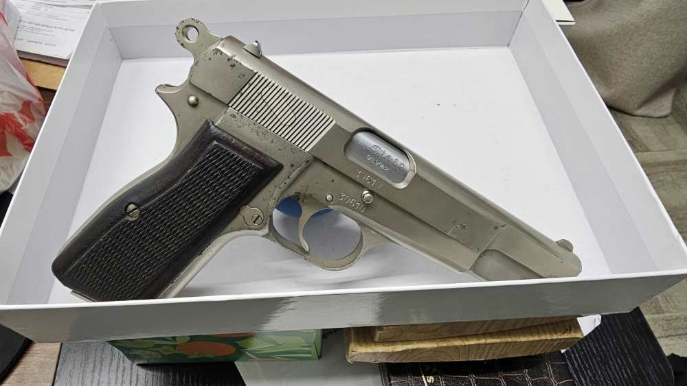 Belgian FN Browning Hi-Power 9mm   NO RESERVE...Penny Auction-img-1
