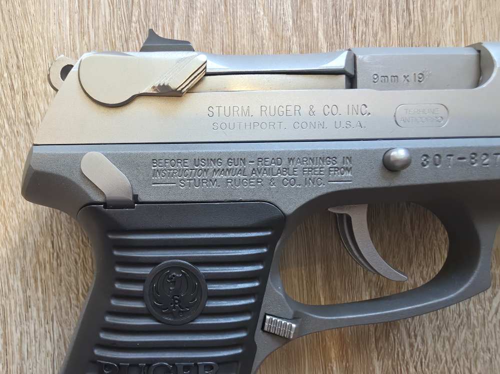 Ruger P89 9mm Two-Tone Stainless 4.25" 2 Mags Hard Case Like New-img-12