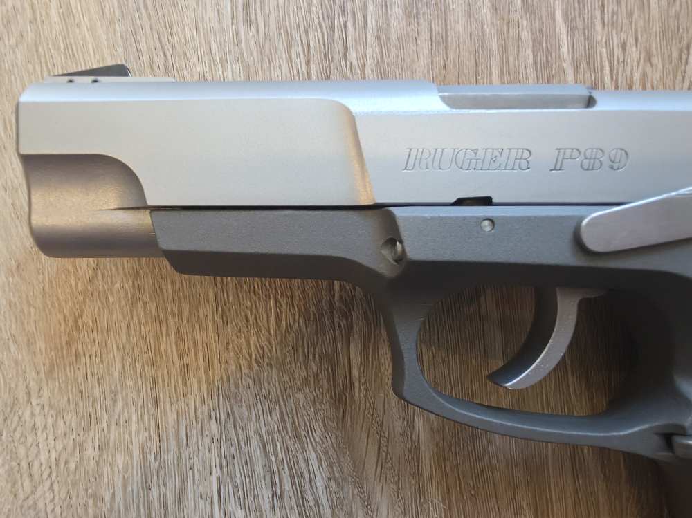 Ruger P89 9mm Two-Tone Stainless 4.25" 2 Mags Hard Case Like New-img-11