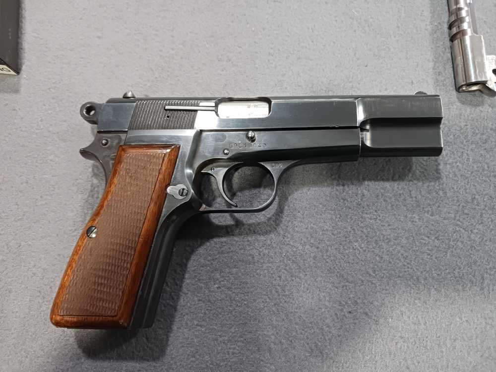 1969 BELGIUM BROWNING HI-POWER 9MM C-SERIES EXTRA THEADED BARREL USED-img-8