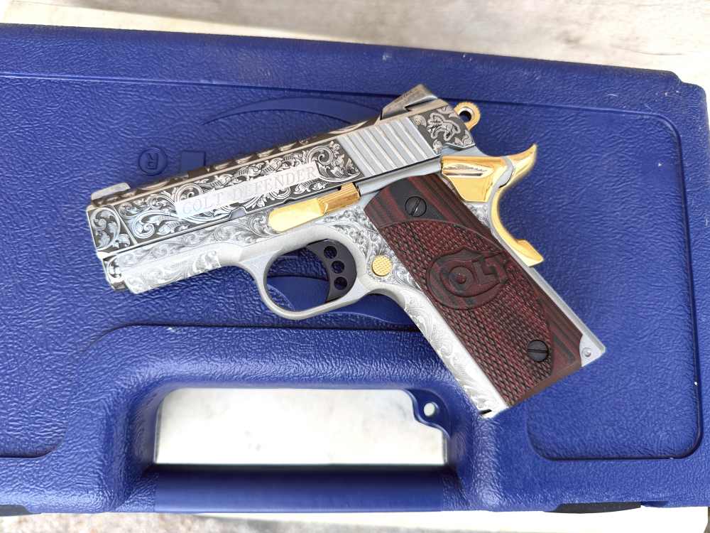 Colt Defender FULLY ENGRAVED Stainless Steel high polished!-img-0