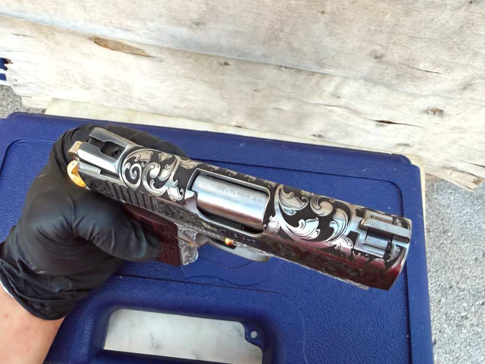 Colt Defender FULLY ENGRAVED Stainless Steel high polished!-img-24