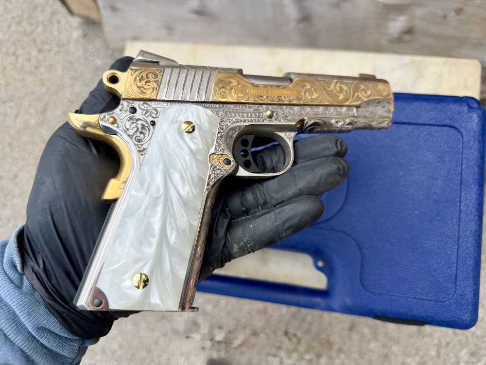 Colt Combat Commander 24k Gold & Nickel ENGRAVED-img-19