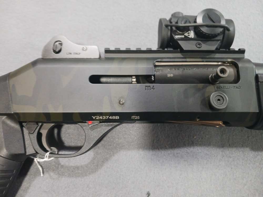 PRE-OWNED UNFIRED BENELLI M4 EXT 12 GAUG MULTICAM SEMI AUTO SHOTGUN VORTEX-img-3