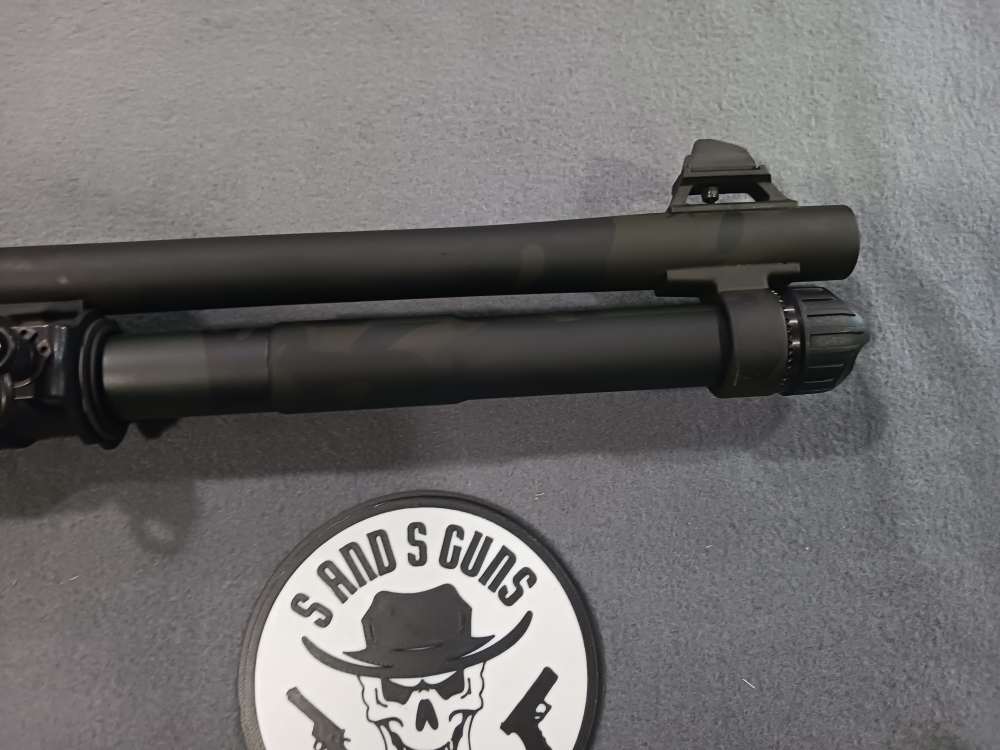 PRE-OWNED UNFIRED BENELLI M4 EXT 12 GAUG MULTICAM SEMI AUTO SHOTGUN VORTEX-img-6