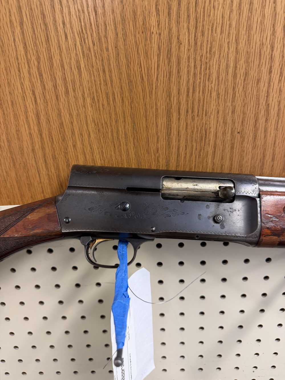 1960 BROWNING A5 WITH SOLID RIB -img-3
