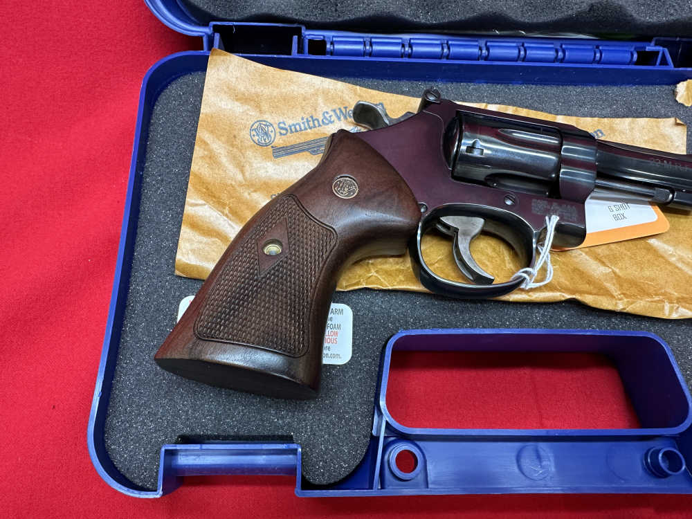 Smith & Wesson model 48-7 6 shot revolver  NEW!-img-4