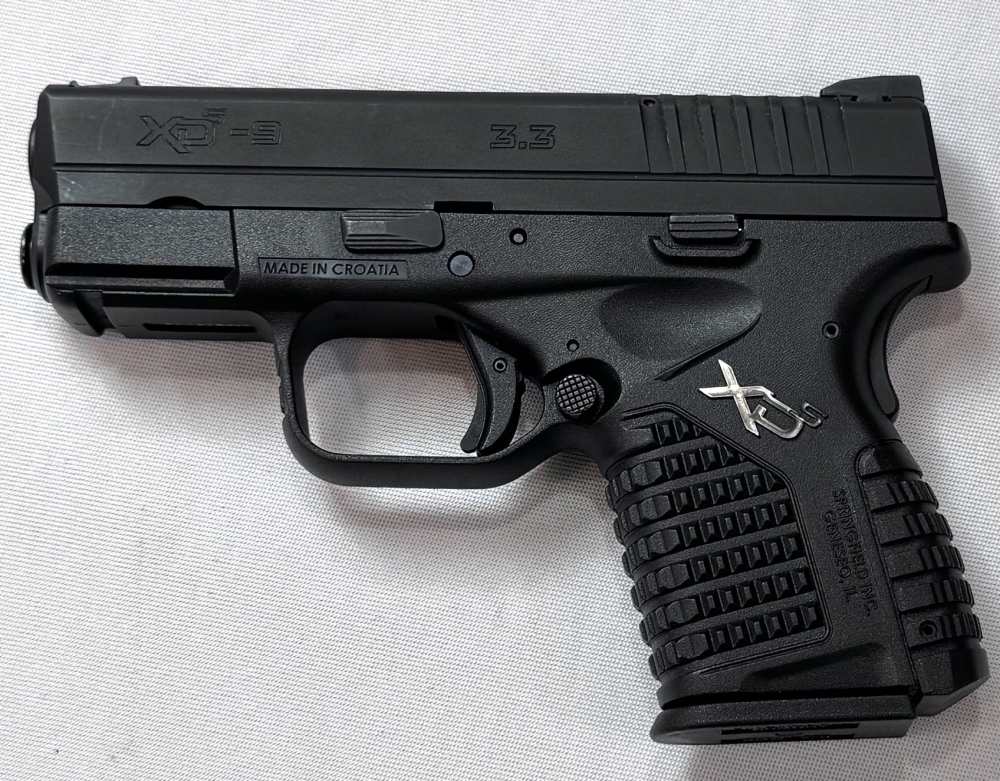 Springfield XD-S 3.3 Pistol, Barely Used, 9mm, 7 Mags, Holster, Mag Pouch-img-1
