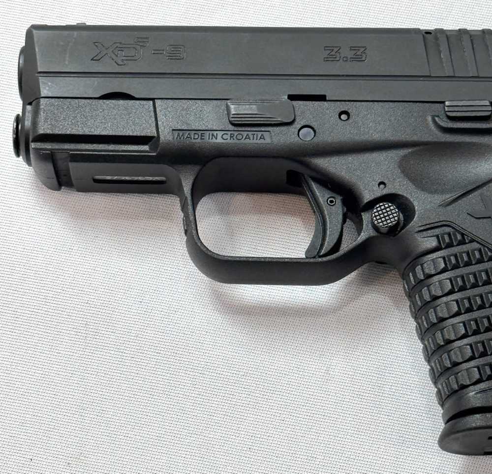 Springfield XD-S 3.3 Pistol, Barely Used, 9mm, 7 Mags, Holster, Mag Pouch-img-3