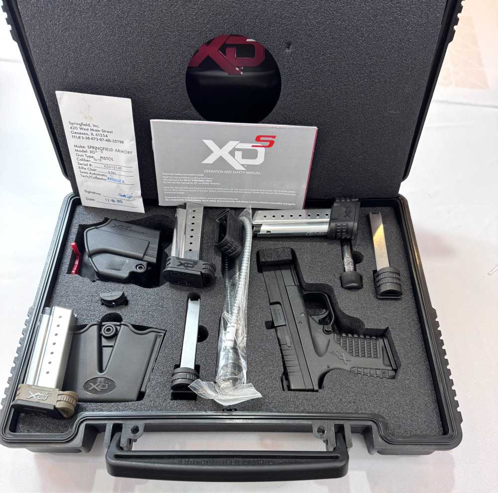 Springfield XD-S 3.3 Pistol, Barely Used, 9mm, 7 Mags, Holster, Mag Pouch-img-0