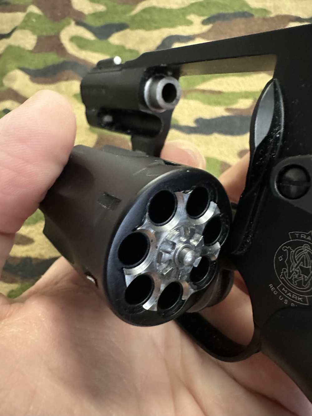 Smith & Wesson 351C .22 WMR 2” Airlite, Speed Loaders, Excellent!-img-9
