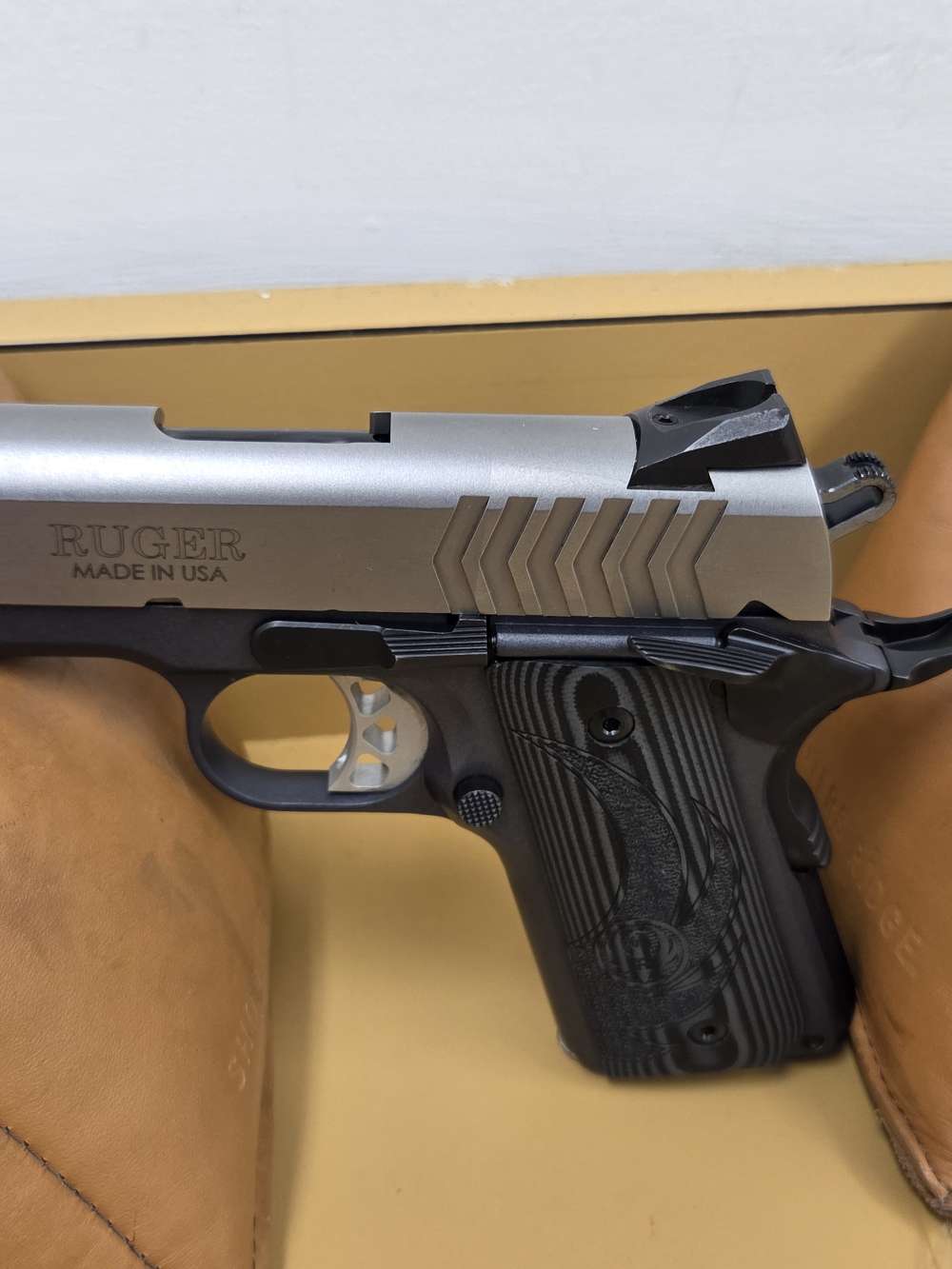 RUGER SR1911 OFFICER 9MM-img-1