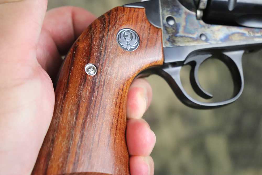 Original Ruger Vaquero Bisley 45 Colt 5.5" 2001 LNIB consecutive penny -img-20