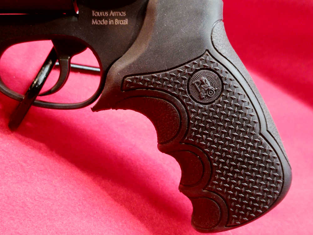 Taurus Judge Public Defender .45 Colt/.410 2" barrel 5-round cylinder.-img-8