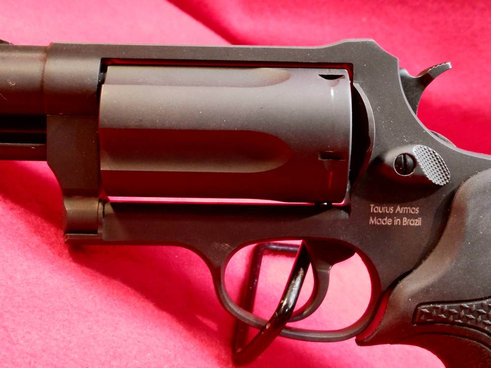 Taurus Judge Public Defender .45 Colt/.410 2" barrel 5-round cylinder.-img-7