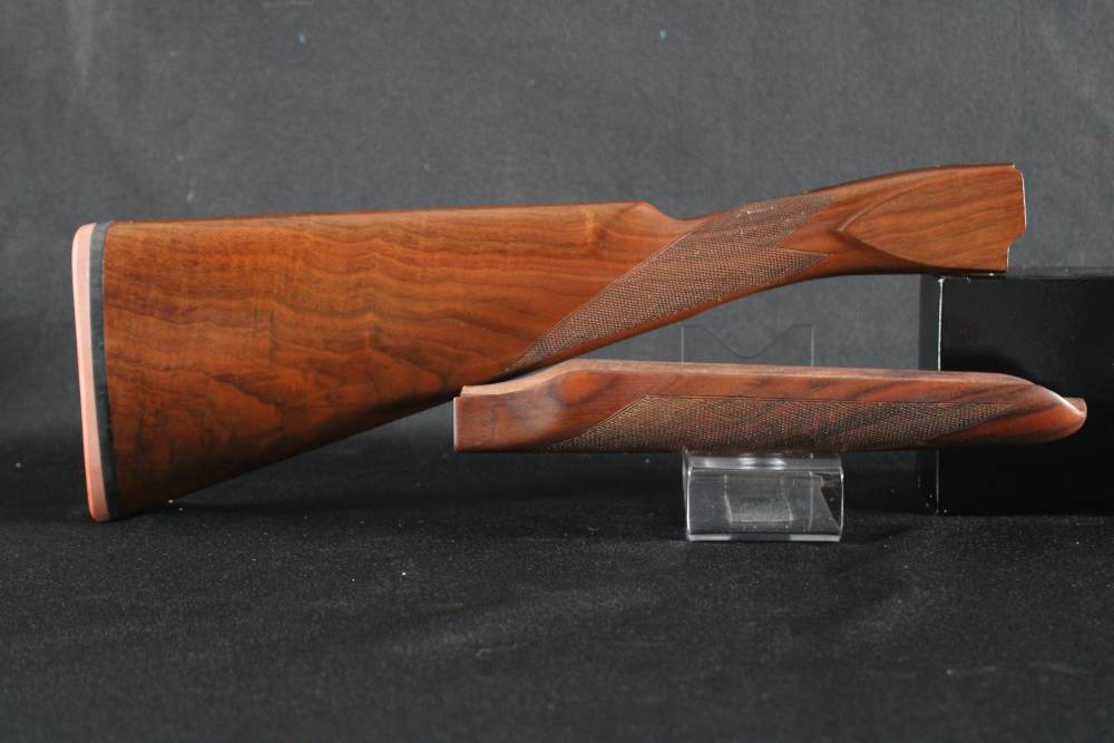 WINCHESTER MODEL 23 PIGEON GRADE LIGHTWEIGHT 12 GA STOCK & FOREARM SET -img-0