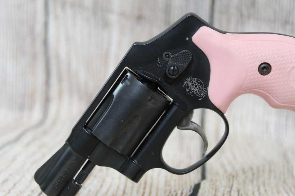 Smith & Wesson 442-2 J-frame w/Pink Grip .38 Spl+P-img-7