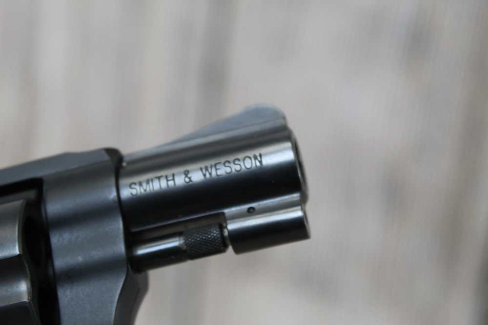 Smith & Wesson 442-2 J-frame w/Pink Grip .38 Spl+P-img-1