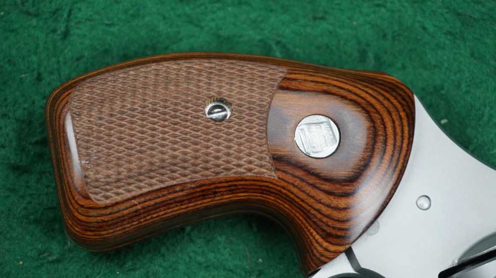 Charter Arms Bulldog Bobbed Hammer 44 44spl 2.5" Matte Stainless 1¢ Start-img-16