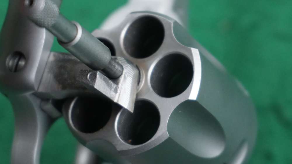 Charter Arms Bulldog Bobbed Hammer 44 44spl 2.5" Matte Stainless 1¢ Start-img-24