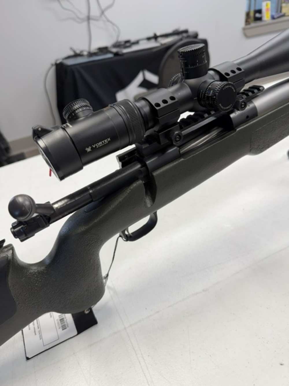 WINCHESTER 300 WIN MAG W/ VORTEX VIPER 6-24X-img-7
