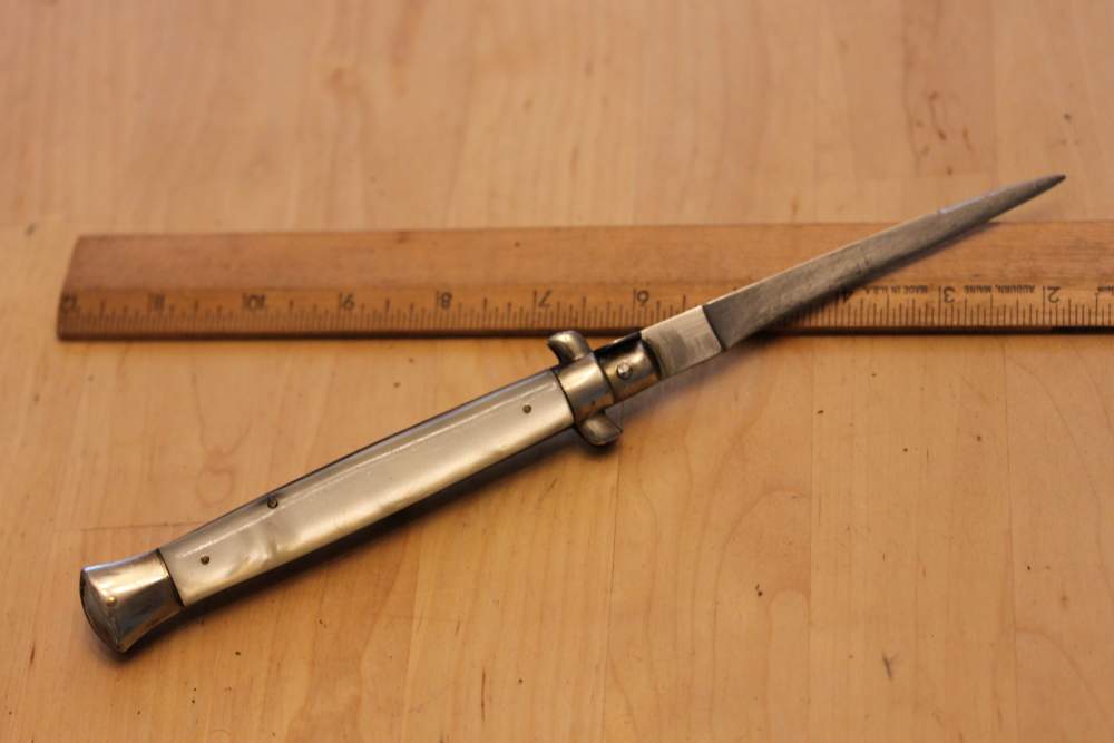 Old Italy automatic knife – white-img-1