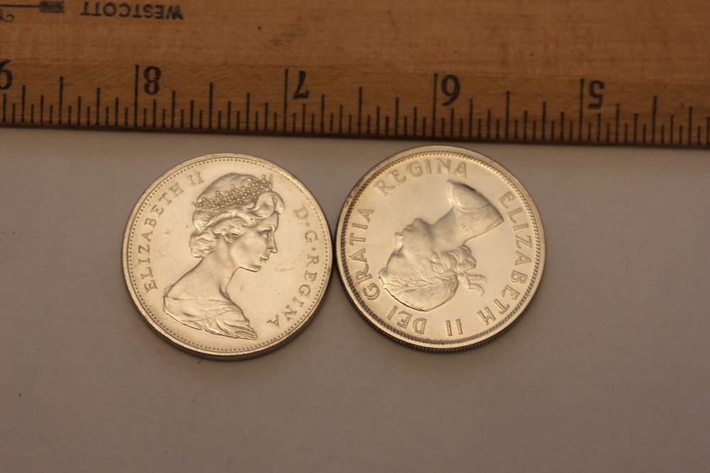 Canada silver dollar coin lot 1.2 oz-img-0
