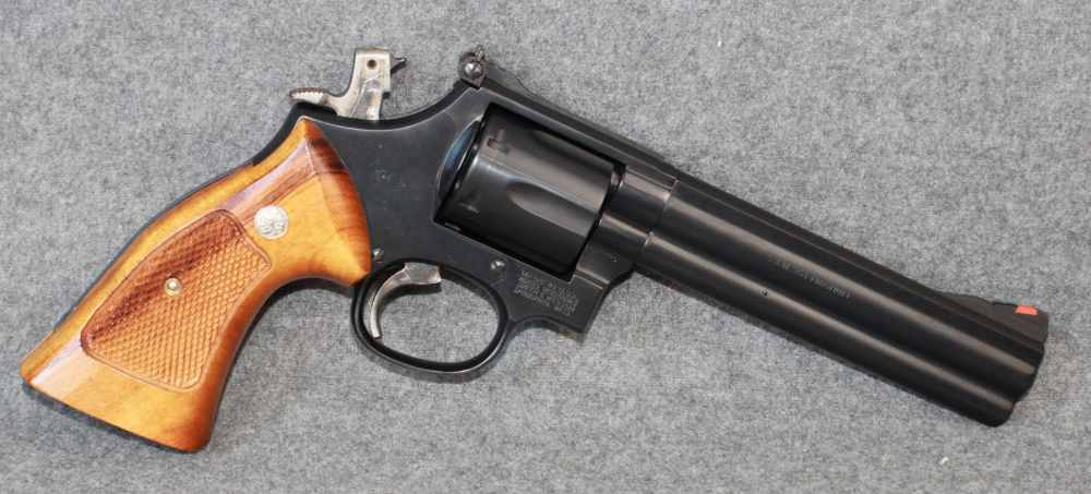 Smith & Wesson 686-3  Midnight Black .357 Mag black stainless great finish -img-34