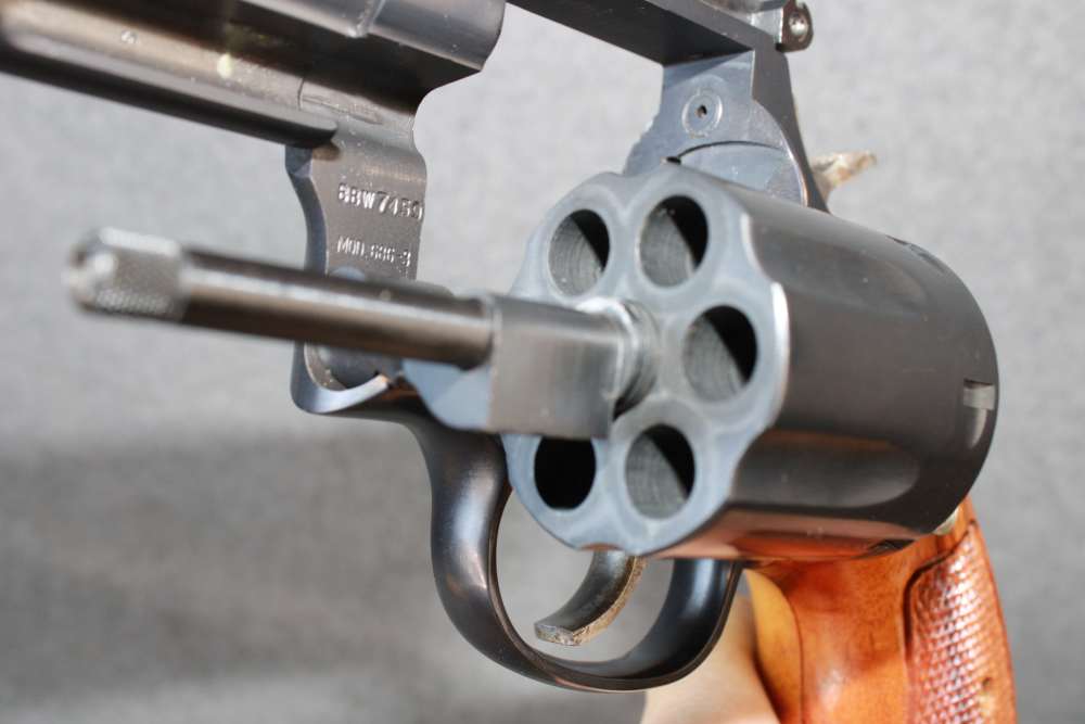 Smith & Wesson 686-3  Midnight Black .357 Mag black stainless great finish -img-22