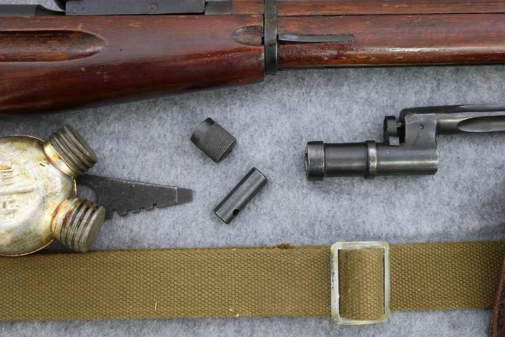 WWII Soviet Russian Mosin Nagant Model 91/30 7.62x54r 1942 with extras-img-3