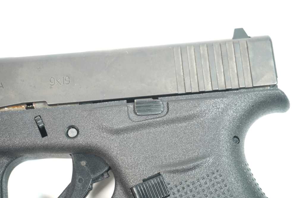 GLOCK 43 9MM SUBCOMPACT PISTOL – BOX & PAPERS • NO RESERVE!-img-16