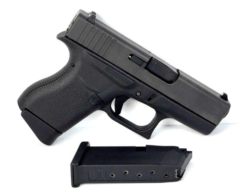 GLOCK 43 9MM SUBCOMPACT PISTOL – BOX & PAPERS • NO RESERVE!-img-4