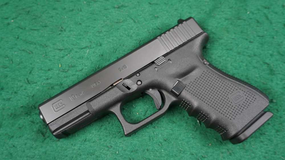 Unfired #37 of 1000 Talo / Glock 19 Gen4 Navy Seal Foundation 9mm 1¢ Start -img-1
