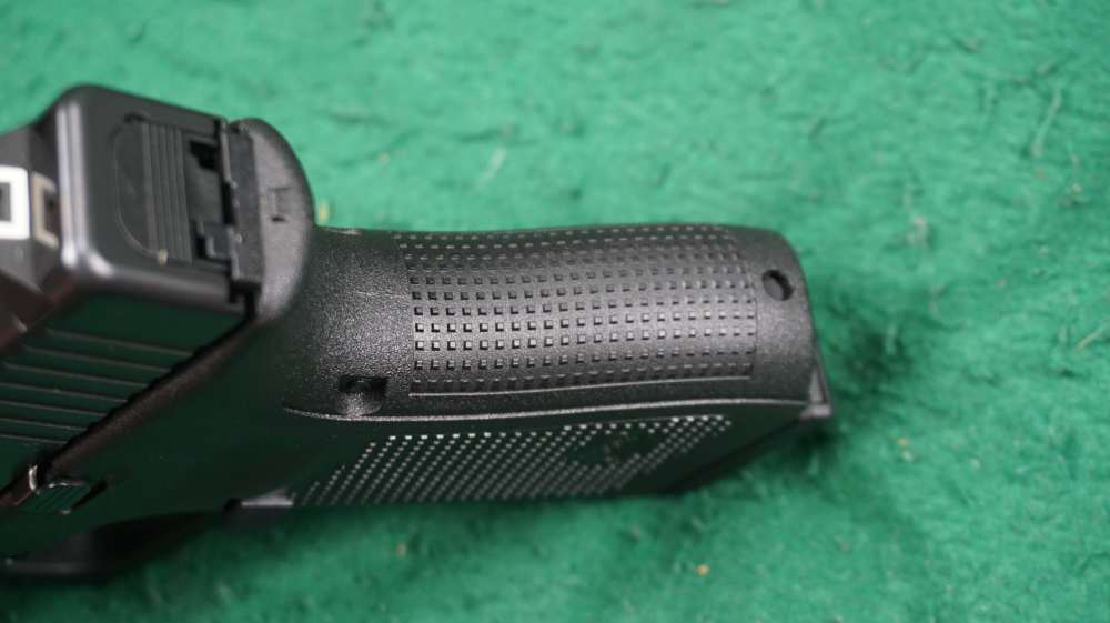 Unfired #37 of 1000 Talo / Glock 19 Gen4 Navy Seal Foundation 9mm 1¢ Start -img-11