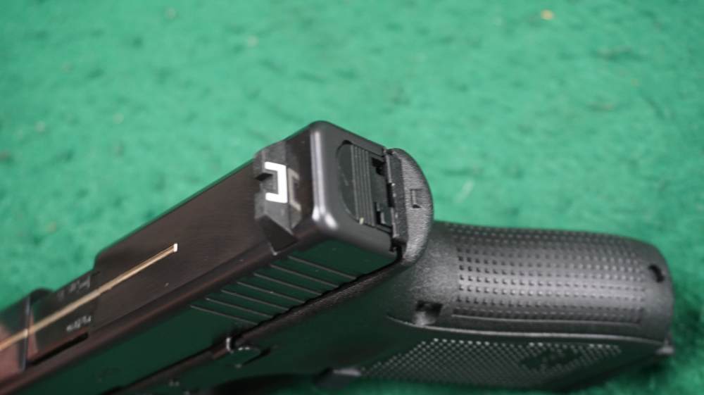 Unfired #37 of 1000 Talo / Glock 19 Gen4 Navy Seal Foundation 9mm 1¢ Start -img-10