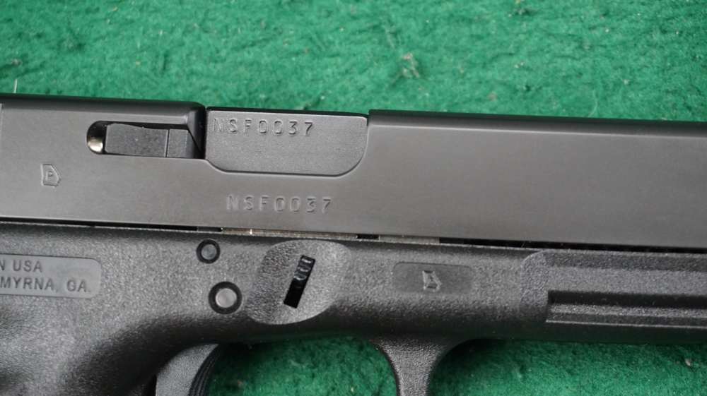 Unfired #37 of 1000 Talo / Glock 19 Gen4 Navy Seal Foundation 9mm 1¢ Start -img-15