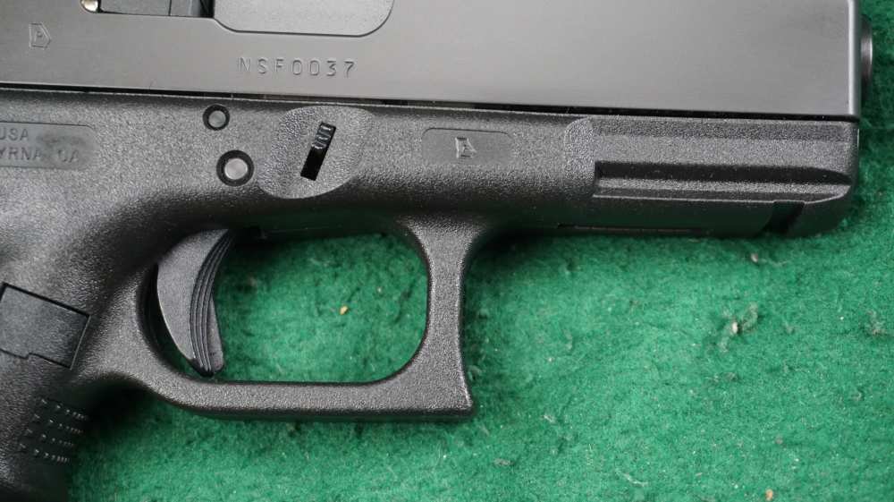 Unfired #37 of 1000 Talo / Glock 19 Gen4 Navy Seal Foundation 9mm 1¢ Start -img-17