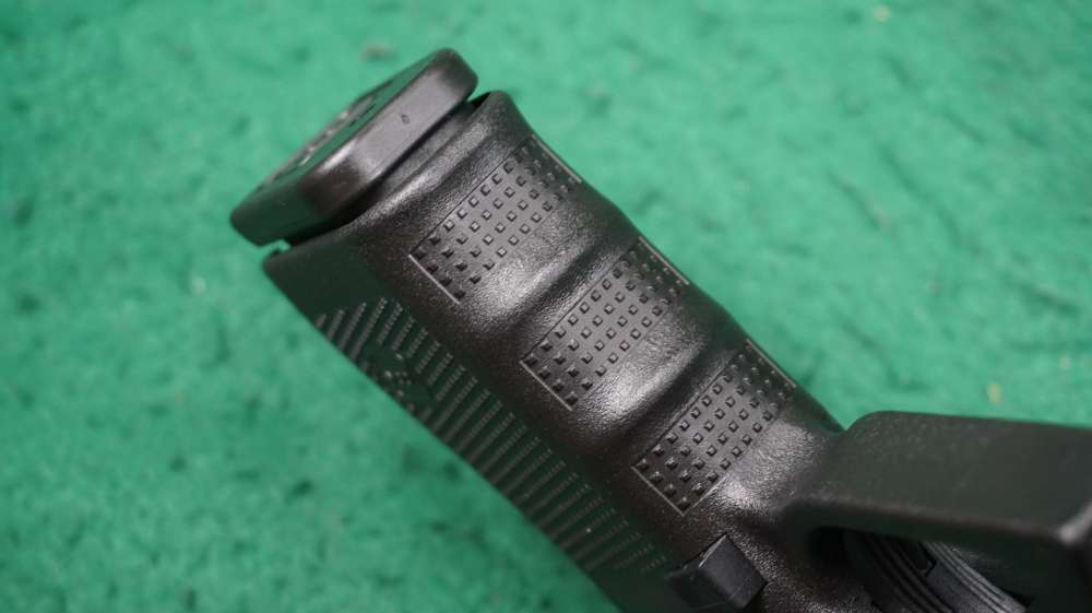 Unfired #37 of 1000 Talo / Glock 19 Gen4 Navy Seal Foundation 9mm 1¢ Start -img-20