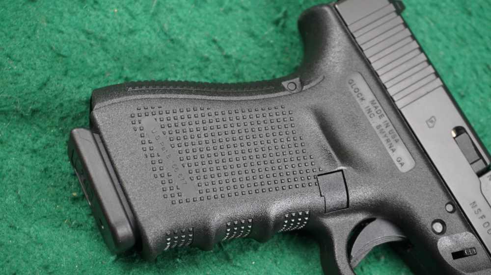 Unfired #37 of 1000 Talo / Glock 19 Gen4 Navy Seal Foundation 9mm 1¢ Start -img-18