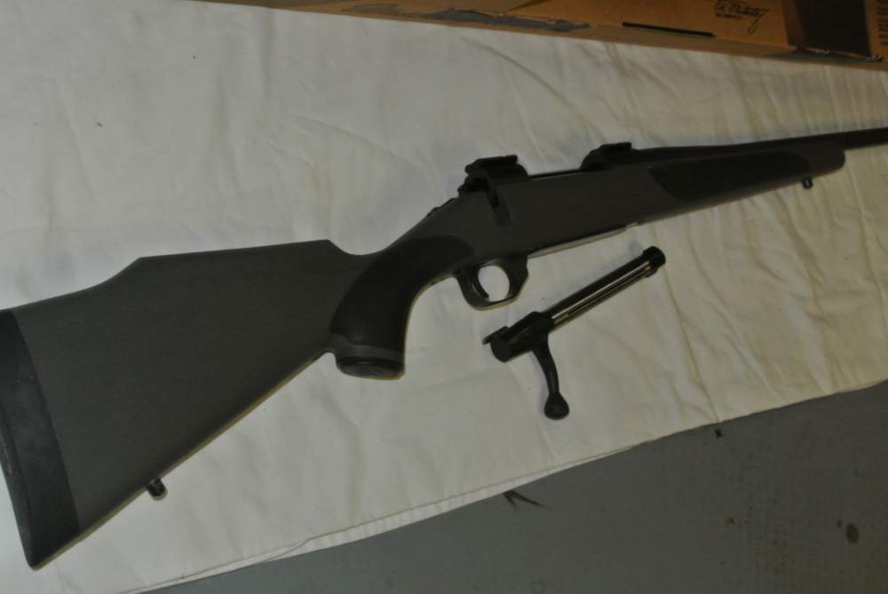 New WEATHERBY Vanguard Synthetic in 270 New-img-1