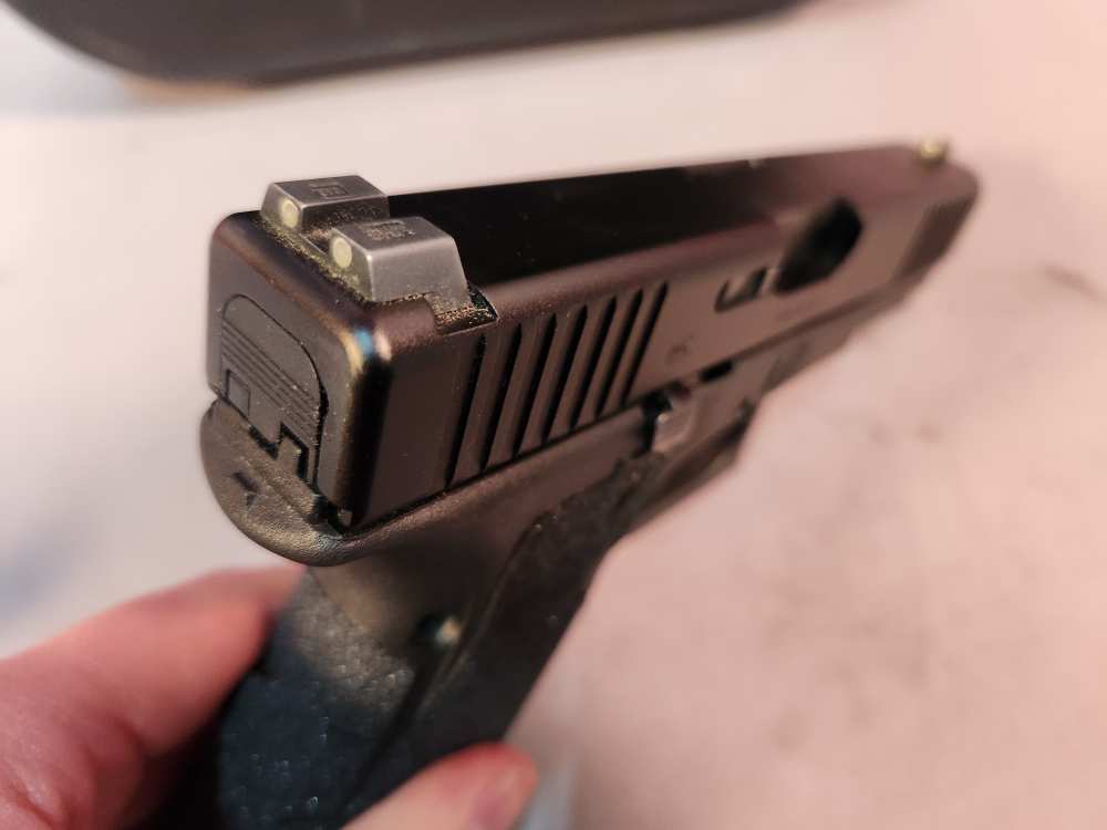 *POLICE TRADE IN* GLOCK 22 GEN5 40S&W USED! PENNY ACUTION!-img-4