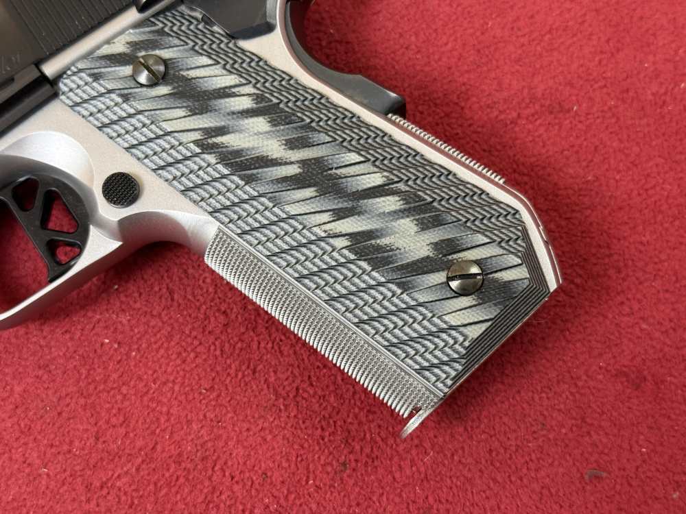 CZ Dan Wesson VBOB 1911 45 ACP NO RESERVE-img-9