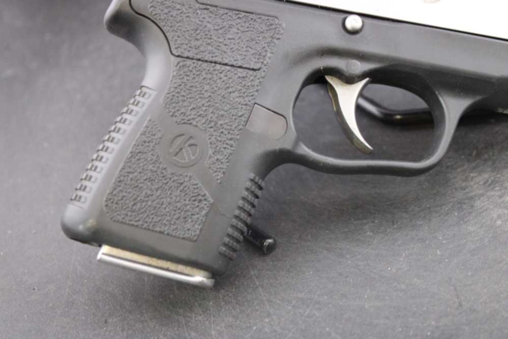 KAHR CM9 9mm Item P-378-img-4