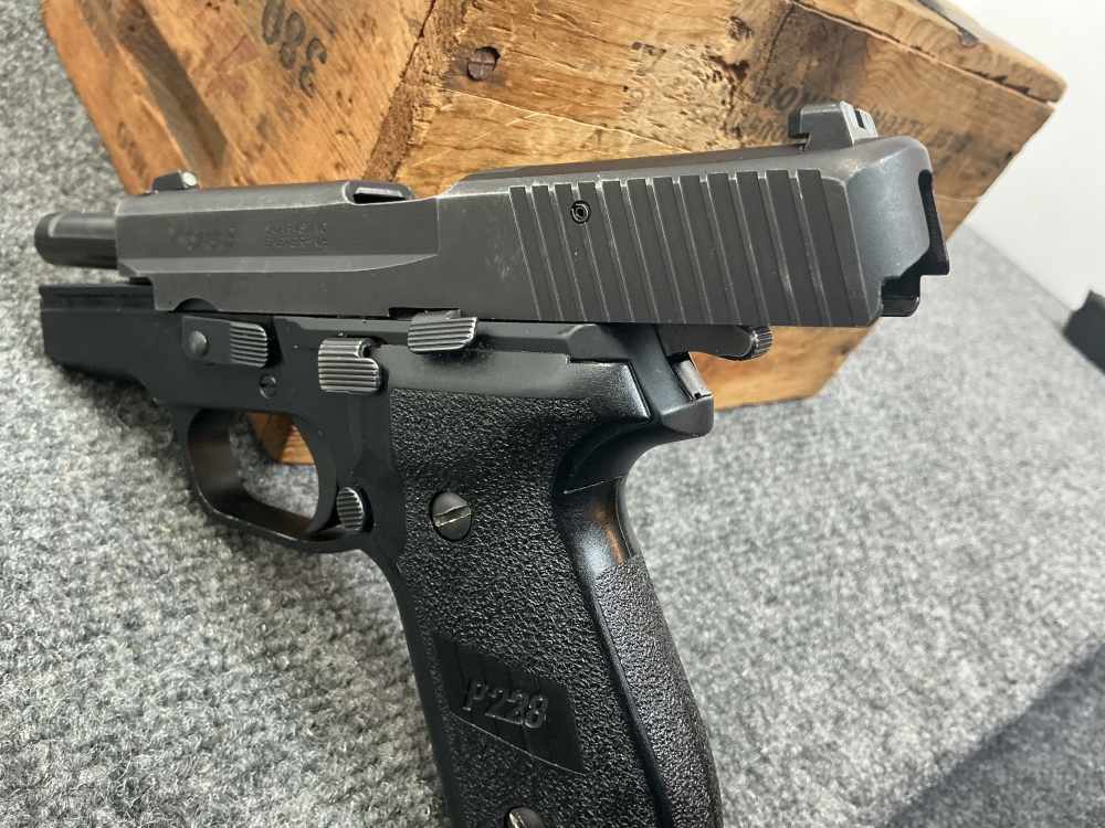 SIG Sauer P228 West German 9mm – 90% **Penny**-img-5