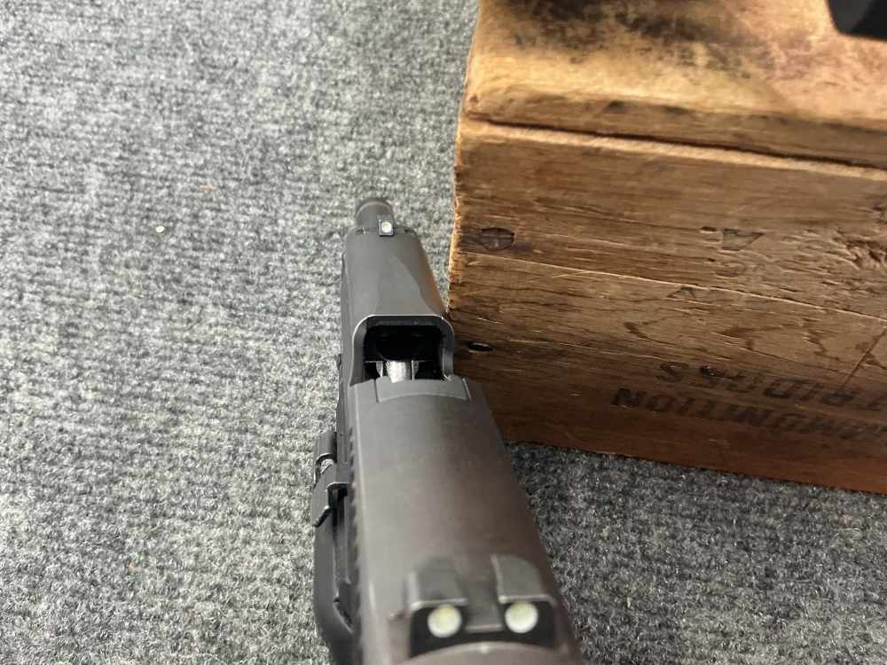SIG Sauer P228 West German 9mm – 90% **Penny**-img-7