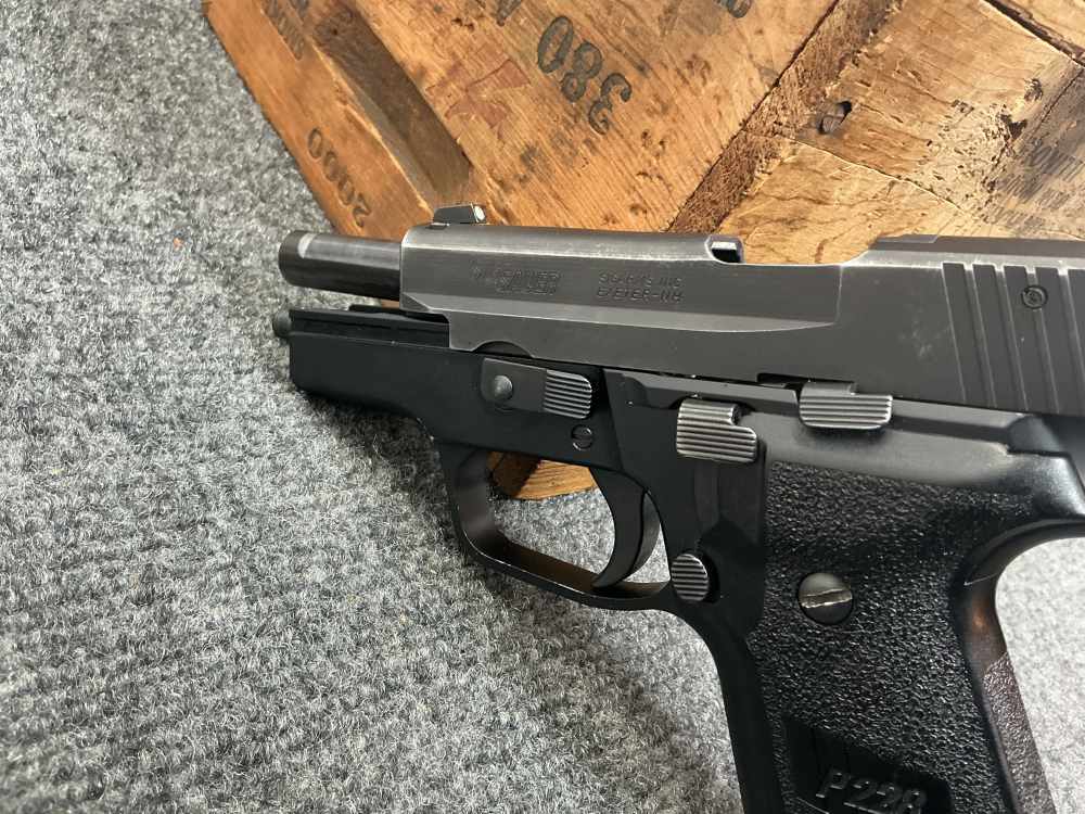 SIG Sauer P228 West German 9mm – 90% **Penny**-img-4