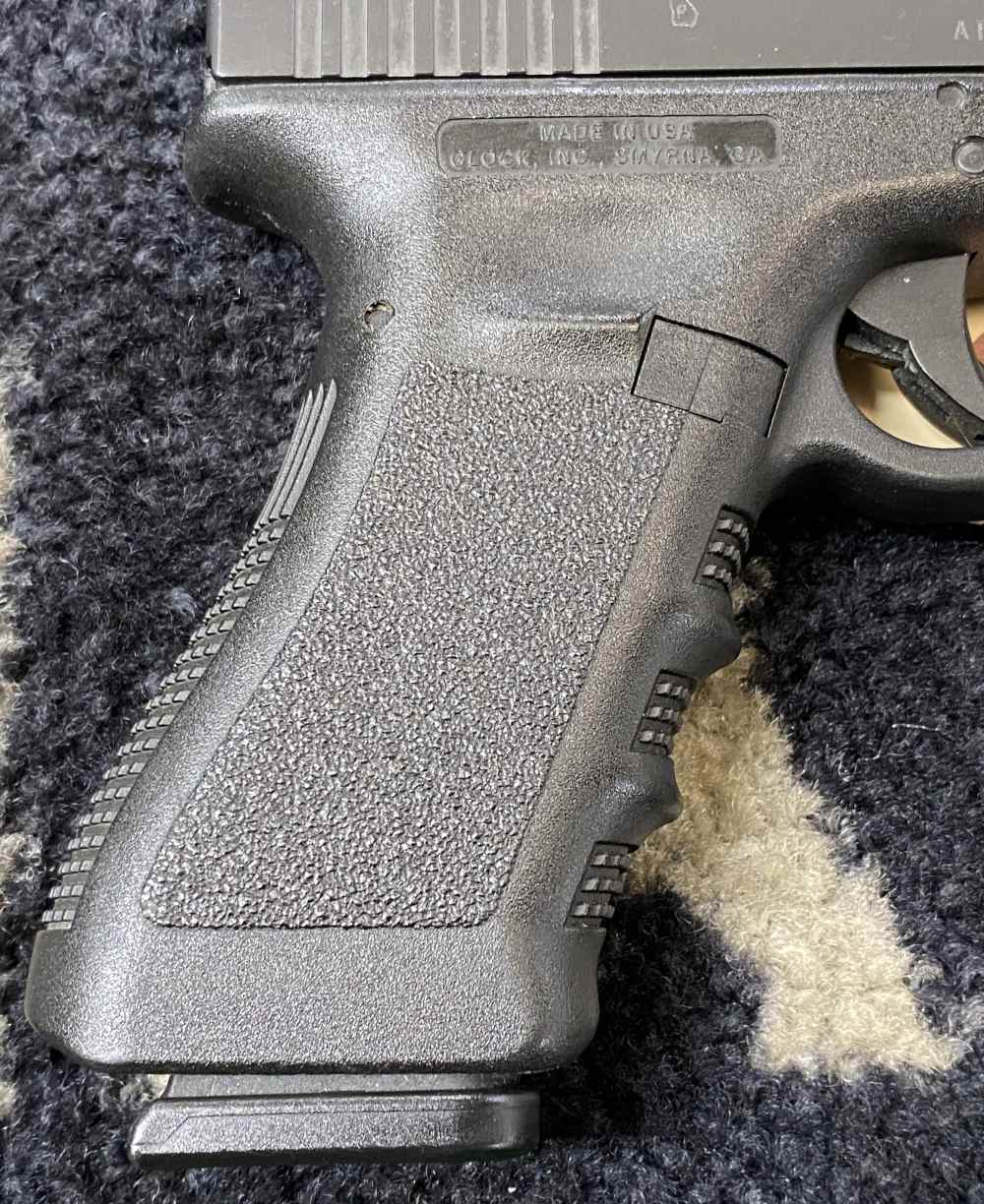 USED Glock G17 in 9mm with a 4.5" Brl and 1-17 Round Magazine!!-img-3