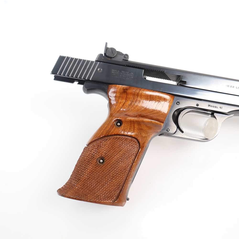 Smith & Wesson Model 41 .22LR 5.5" Heavy Barrel Beautiful Blued Circa 1988!-img-3